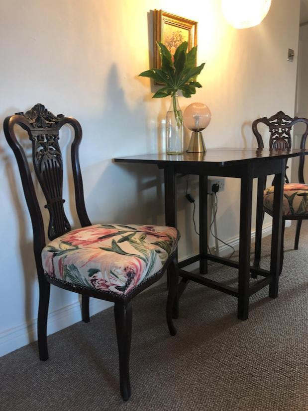 The Pink Cottage Upstairs Suite & Garden Summer Room Whitehead 외부 사진